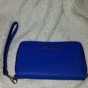 Michael Kors wristlet